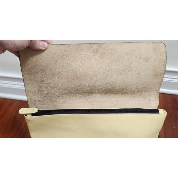 GAG BACKPACK PERA Leather Creamy lemon hue — elegant and versatile